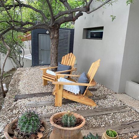 Herzinger Boutique Guesthouse Klein Windhoek Buitenkant foto