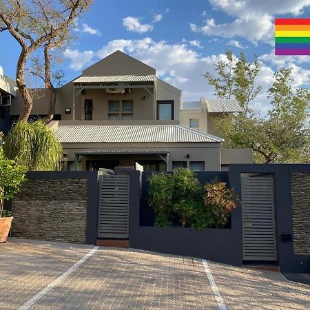 Herzinger Boutique Guesthouse Klein Windhoek Buitenkant foto