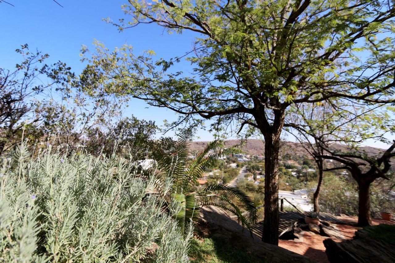 Herzinger Boutique Guesthouse Klein Windhoek Buitenkant foto