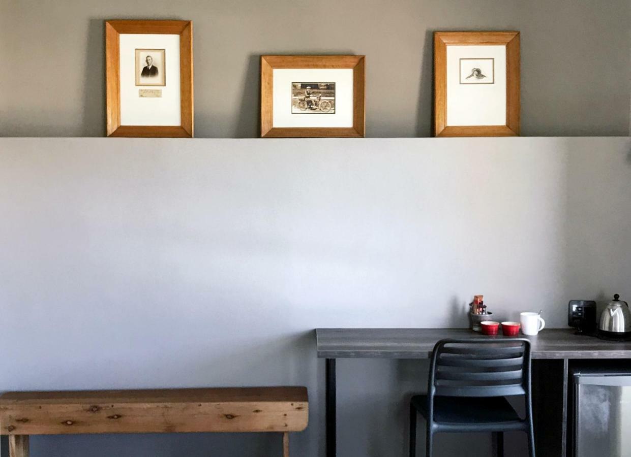 Herzinger Boutique Guesthouse Klein Windhoek Buitenkant foto