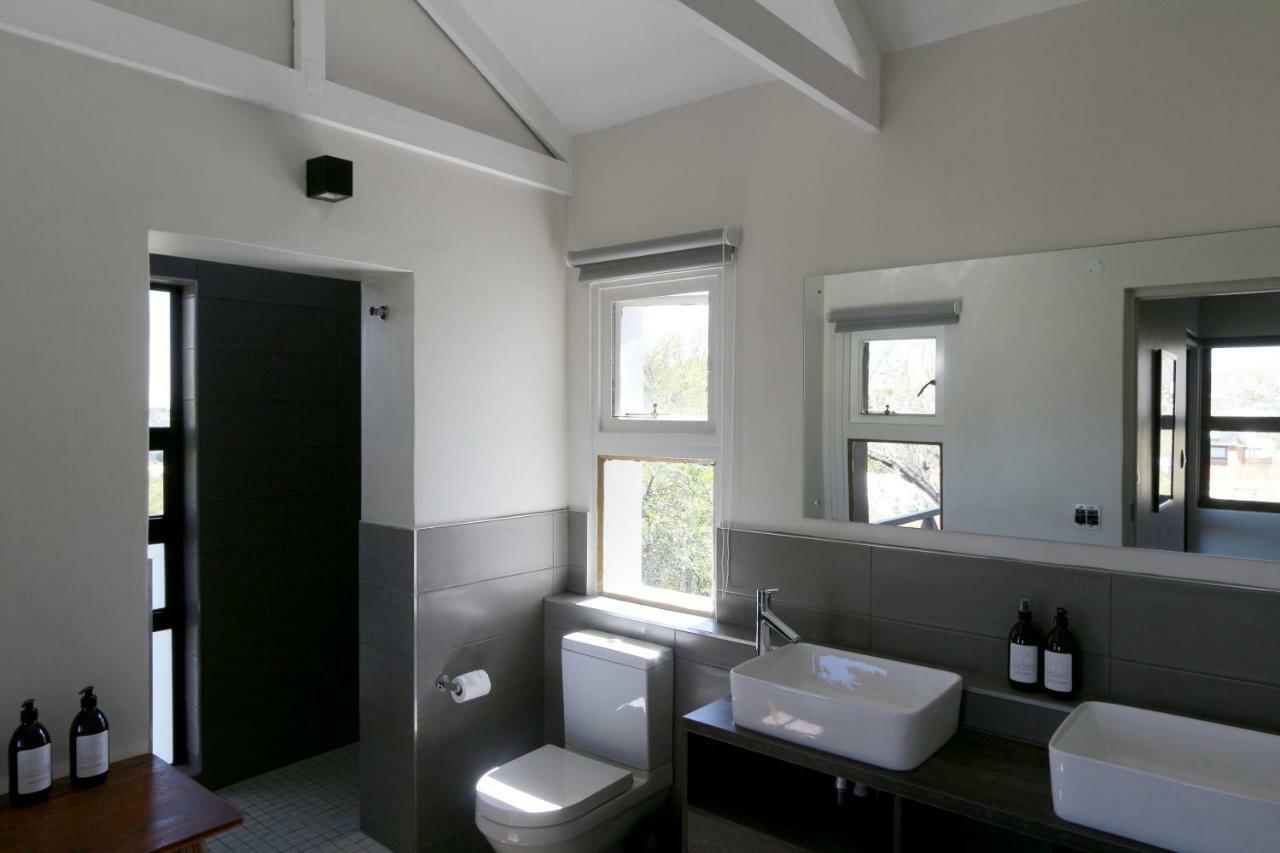 Herzinger Boutique Guesthouse Klein Windhoek Buitenkant foto