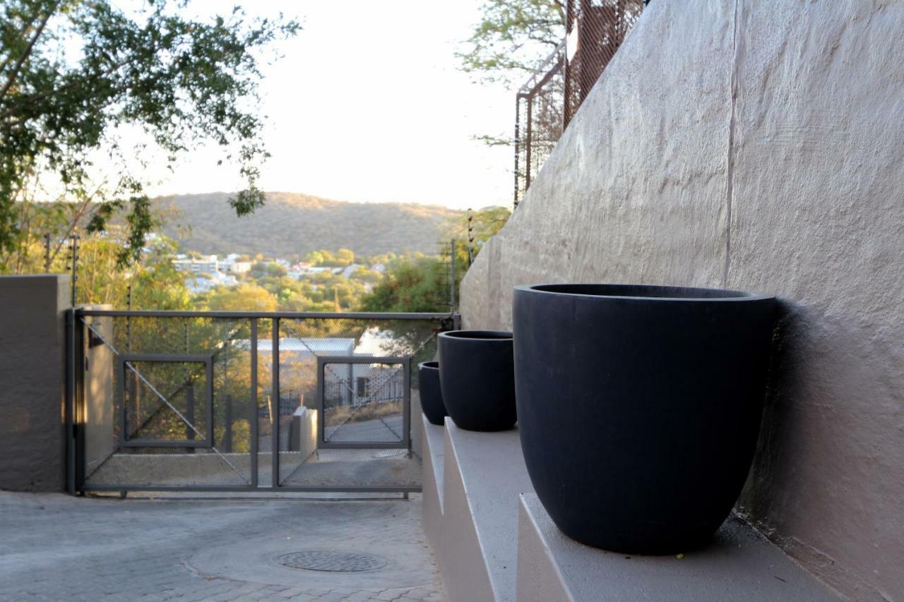 Herzinger Boutique Guesthouse Klein Windhoek Buitenkant foto